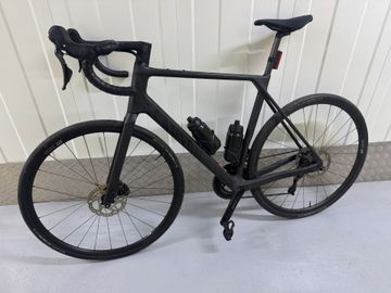 Tweedehands Canyon Endurace CF 7 2024 2024 Road & Gravel — afbeelding 2 van 8