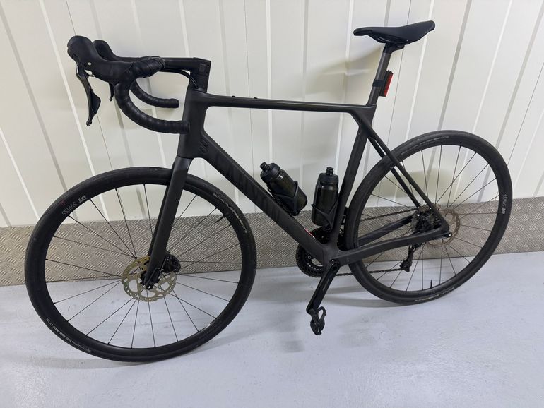 Brugt Canyon Endurace CF 7 2024 2024 Road & Gravel — billede 2 af 8