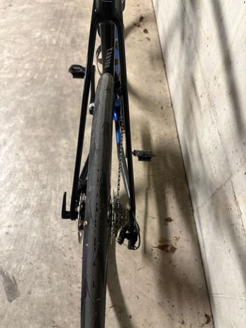 Używany Canyon Ultimate CF SL 7 2025 2025 Road & Gravel — zdjęcie 7 z 8