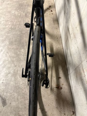 Canyon Ultimate CF SL 7 2025 2025 Road & Gravel de segunda mano, Azul — imagen 7 de 8