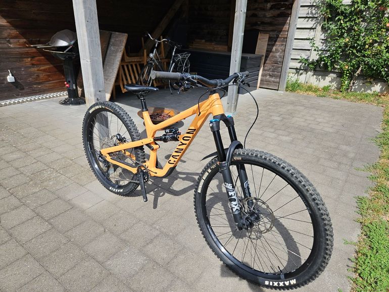 Canyon Spectral 6 2024 2024 Mountainbike usato, Arancione — immagine 2 di 14