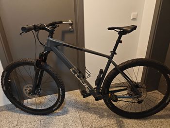 Brugt CUBE REACTION C:62 PRO 2023 2023 Mountainbike — billede 2 af 9