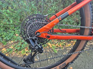 Used CUBE STEREO ONE22 PRO 2022 2022 Mountainbike, Orange, 27.5, 29 — image 3 of 9