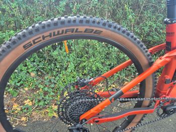 CUBE STEREO ONE22 PRO 2022 2022 Mountainbike de segunda mano, Naranja — imagen 2 de 9