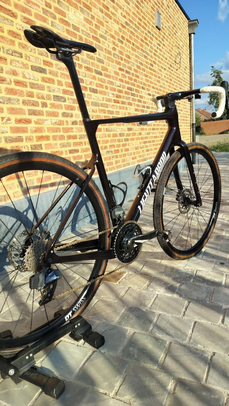 Used Lightcarbon Custom SRAM Force eTap AXS 2024 Road & Gravel, Black — image 6 of 8