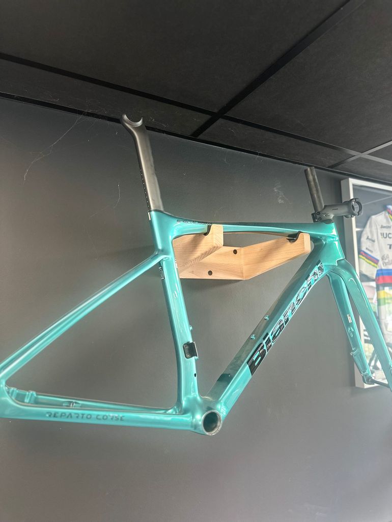 Used Bianchi Specialissima PRO - Frameset 2026 Frameset 2026 Road & Gravel, Green — image 3 of 3