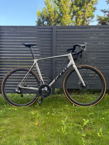 Używany Giant TCR Advanced Disc 0 2022 2022 Road & Gravel