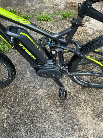 Trek Powerfly+ FS 7 500W 2016 2016 Mountainbike usato, Nero — immagine 3 di 6