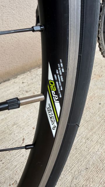 Used Scott Solace 10 2014 Road & Gravel, Green — image 18 of 18