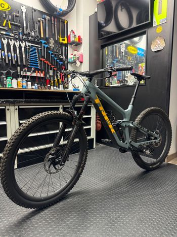 Brugt Trek Slash 9.8 XT Gen 5 2023 2023 MTB