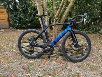 Trek Madone SL 7 Gen 6 2023 2023 Road & Gravel d'occasion