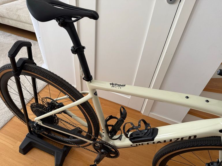 Używany Specialized Diverge SRAM Force eTap AXS 2023 Road & Gravel — zdjęcie 7 z 8