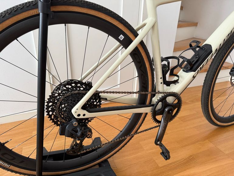 Używany Specialized Diverge SRAM Force eTap AXS 2023 Road & Gravel — zdjęcie 4 z 8
