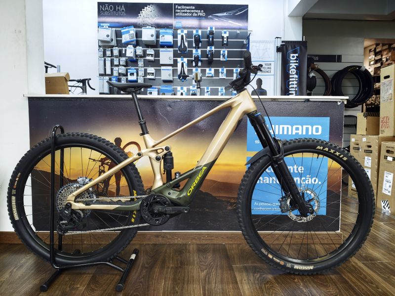 Used Orbea WILD H20-EAGLE 2024 2024 Mountainbike, Green, 29 — image 1 of 11