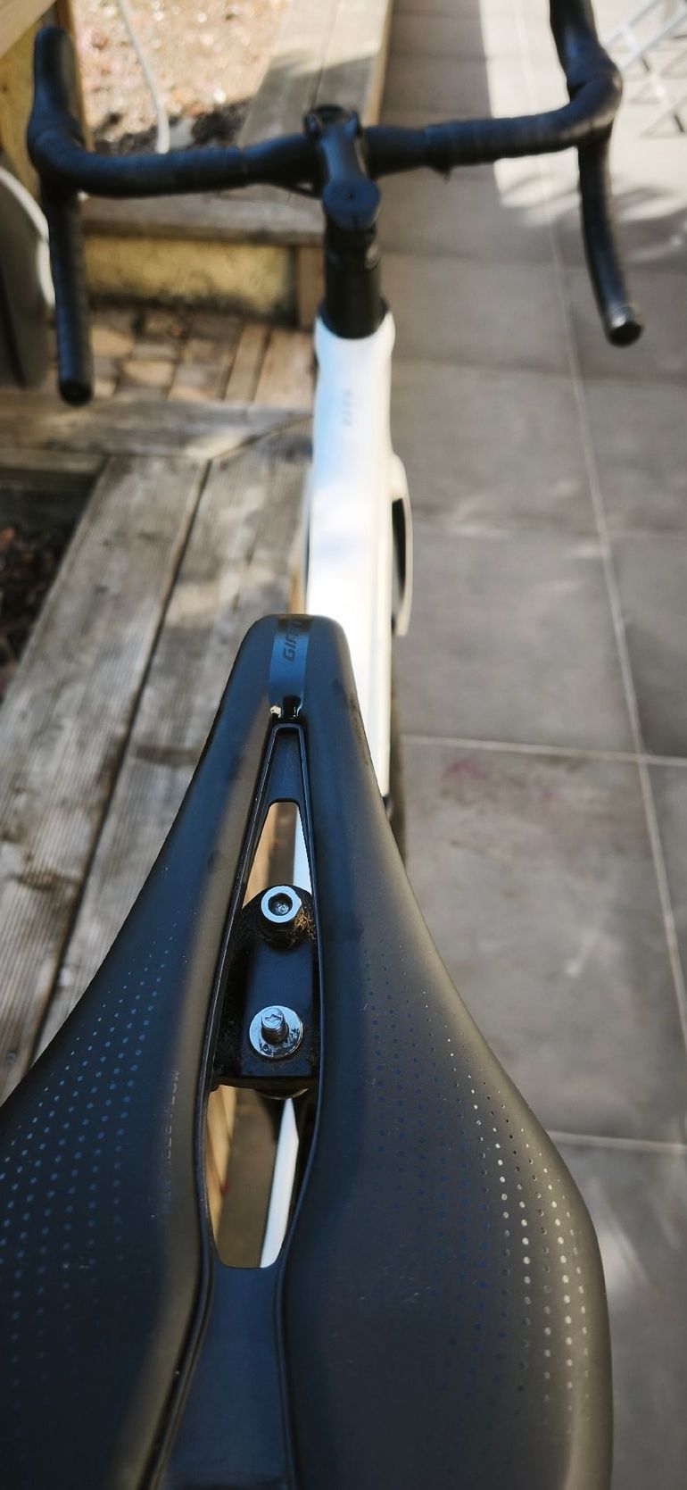Brugt Giant Defy Advanced Pro 1 2024 2024 Road & Gravel — billede 7 af 12