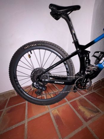 Używany Berria MAKO 4 2022 2022 Mountainbike — zdjęcie 4 z 5