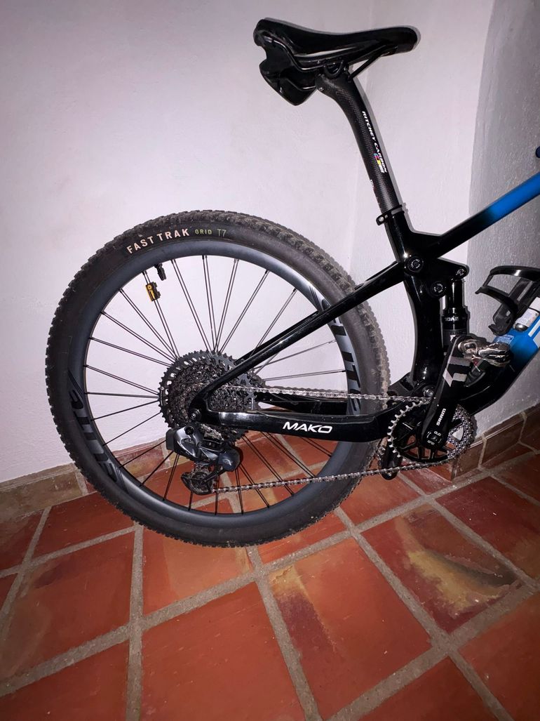 Używany Berria MAKO 4 2022 2022 Mountainbike — zdjęcie 4 z 5