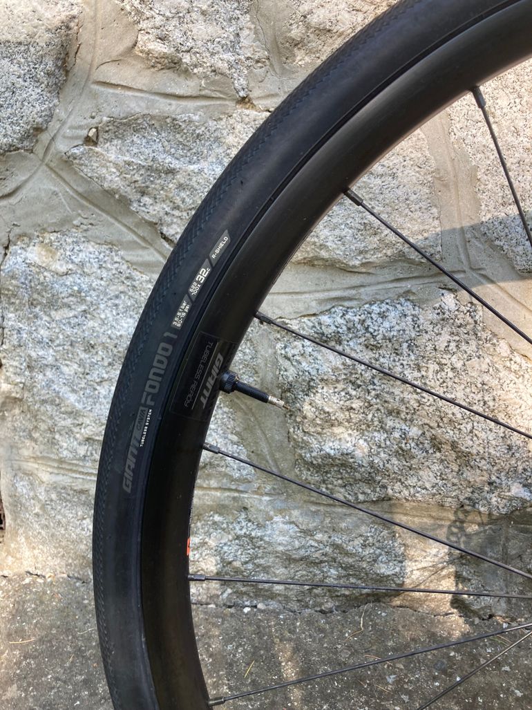 Gebrauchtes Giant Revolt Advanced 2 2022 2022 Road & Gravel, Blau — Bild 6 von 12