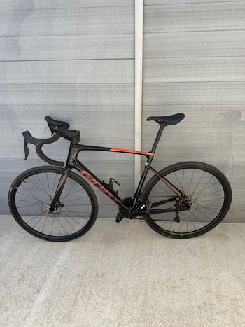 Gebrauchtes Giant Defy Advanced 1 2024 2024 Road & Gravel