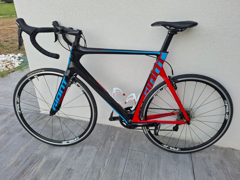 Used Giant Propel Advanced 2 2016 2016 Road & Gravel, Black — image 5 of 5