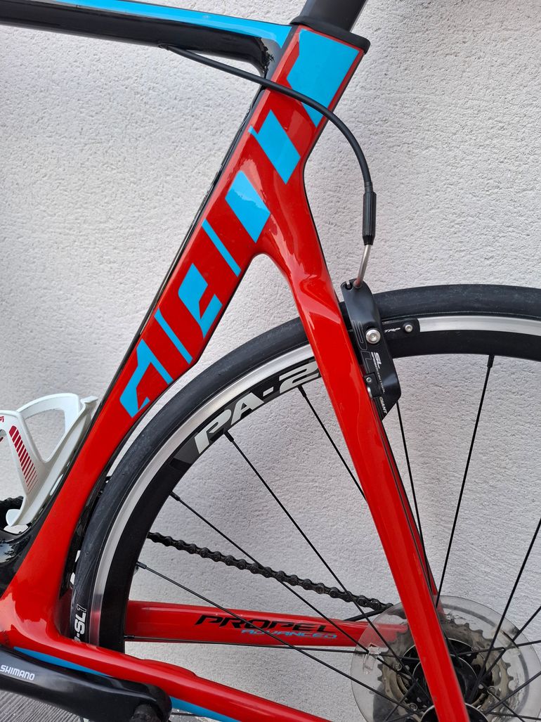Used Giant Propel Advanced 2 2016 2016 Road & Gravel, Black — image 3 of 5