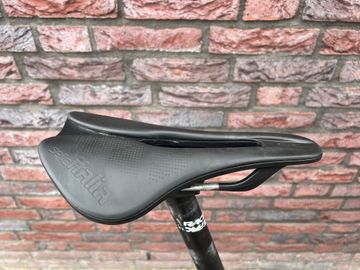 Tweedehands Canyon Lux CF 7 2021 2021 Mountainbike — afbeelding 2 van 10