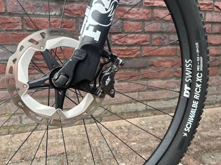 Canyon Lux CF 7 2021 2021 Mountainbike usato, Nero — immagine 10 di 10