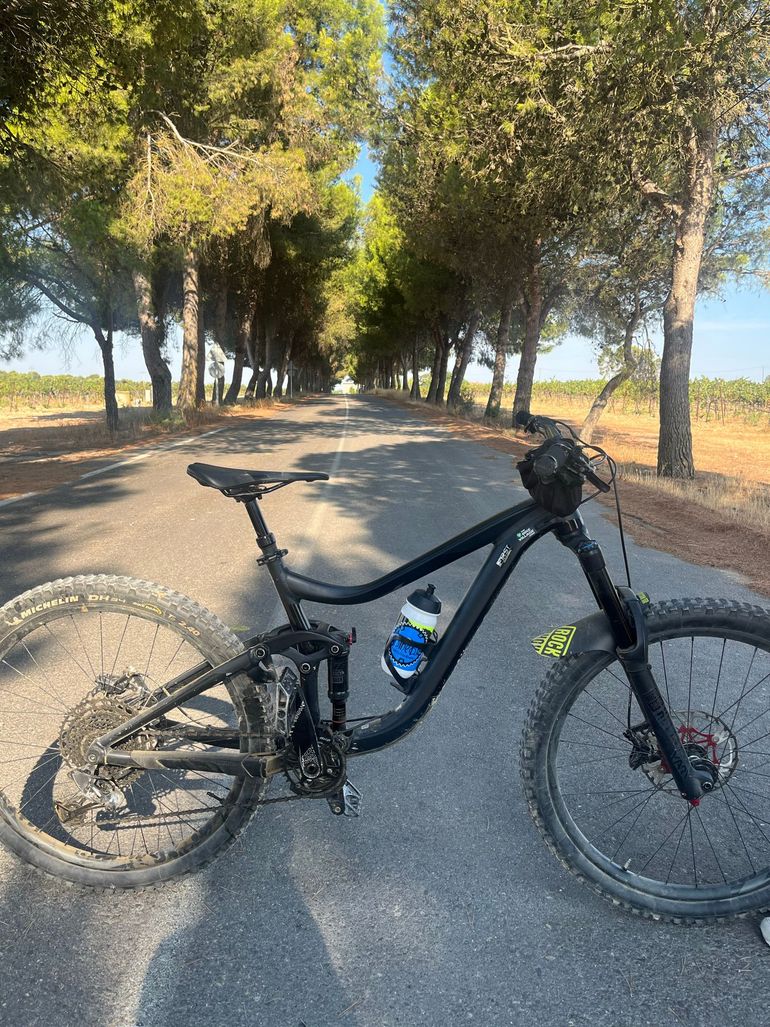 Giant Reign 2 2019 2019 Mountainbike usato, Nero — immagine 2 di 6