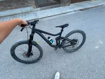 Giant Reign 2 2019 2019 Mountainbike usato, Nero — immagine 4 di 6