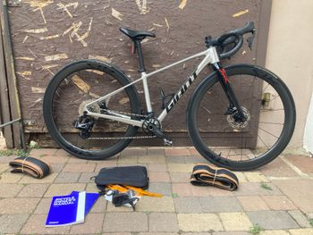 Used Giant Seek Other 2026 Road & Gravel, Light Gray — image 3 of 4