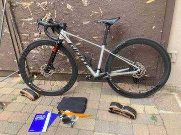 Giant Seek Other 2026 Road & Gravel d'occasion — image 2 sur 4