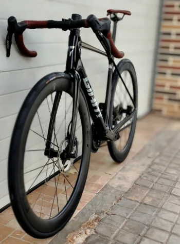 Used GIANT TCR ADVANCED PRO 1 2025 Road & Gravel