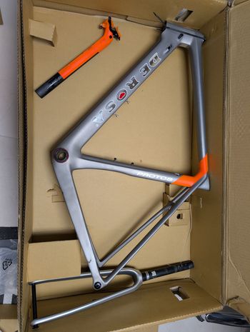 Käytetty De Rosa Protos 2018 Disk Frameset 2018 Road & Gravel — kuva 2 / 4