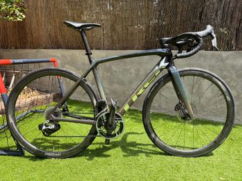 Trek Émonda SLR 9 eTap 2022 2022 Road & Gravel usato