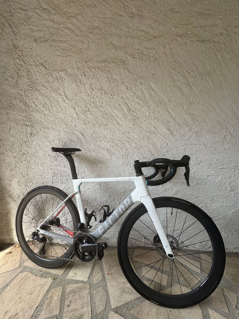 Käytetty Factor Ostro Shimano Ultegra Di2 2023 Road & Gravel