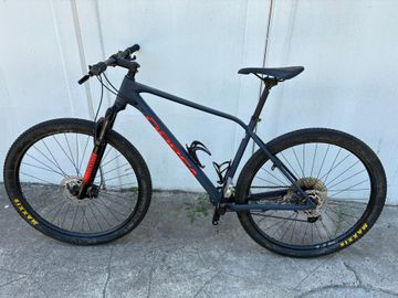 Orbea ALMA H30 2021 2021 Mountainbike usato, Blu — immagine 2 di 12