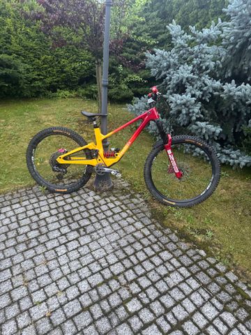 Käytetty Forbidden Dreadnought X0 RS U Mullet 2024 2024 MTB