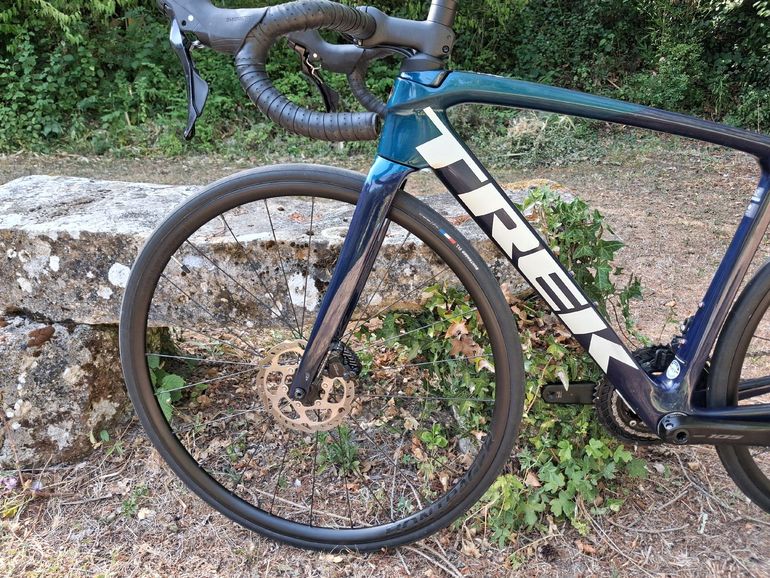 Brugt Trek Émonda SL 5 2024 2024 Road & Gravel — billede 13 af 19