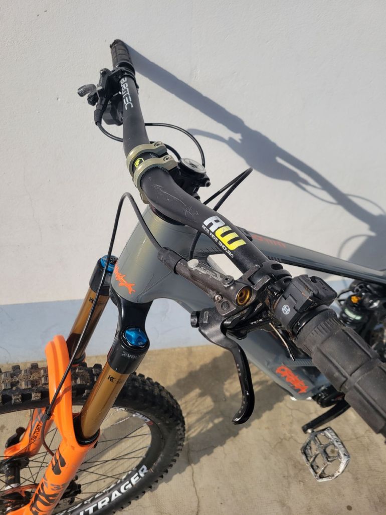 Tweedehands Orbea WILD H10 2025 2025 Mountainbike — afbeelding 6 van 8