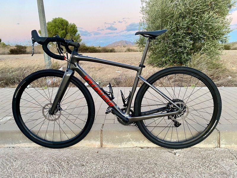 Used Specialized Diverge Base Carbon 2021 2021 Road & Gravel