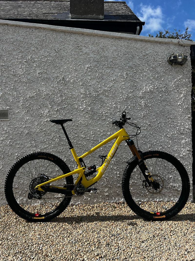 Used Santa Cruz MEGATOWER X01 / Coil / Carbon CC / 29 2022 2022 MTB