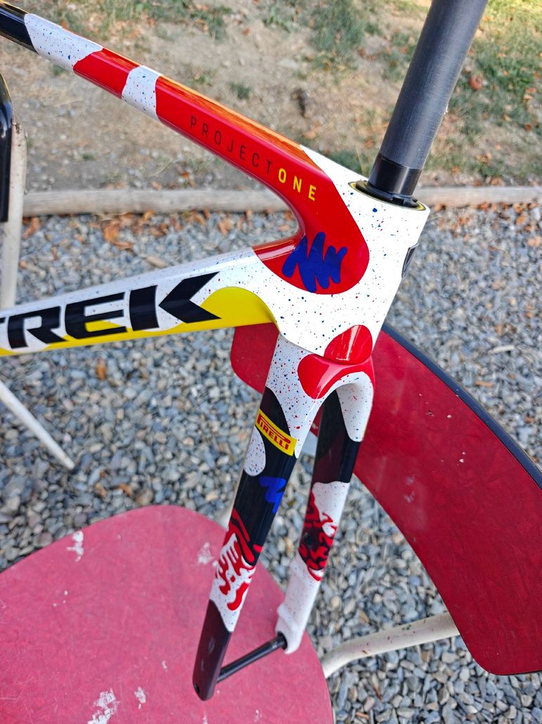 Used Trek Madone Frameset 2025 Road & Gravel, White — image 3 of 4
