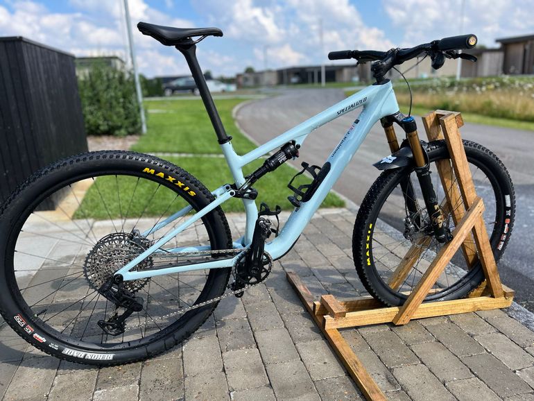 Used Specialized Epic SRAM GX Eagle AXS 2025 Mountainbike, Blue — image 7 of 8