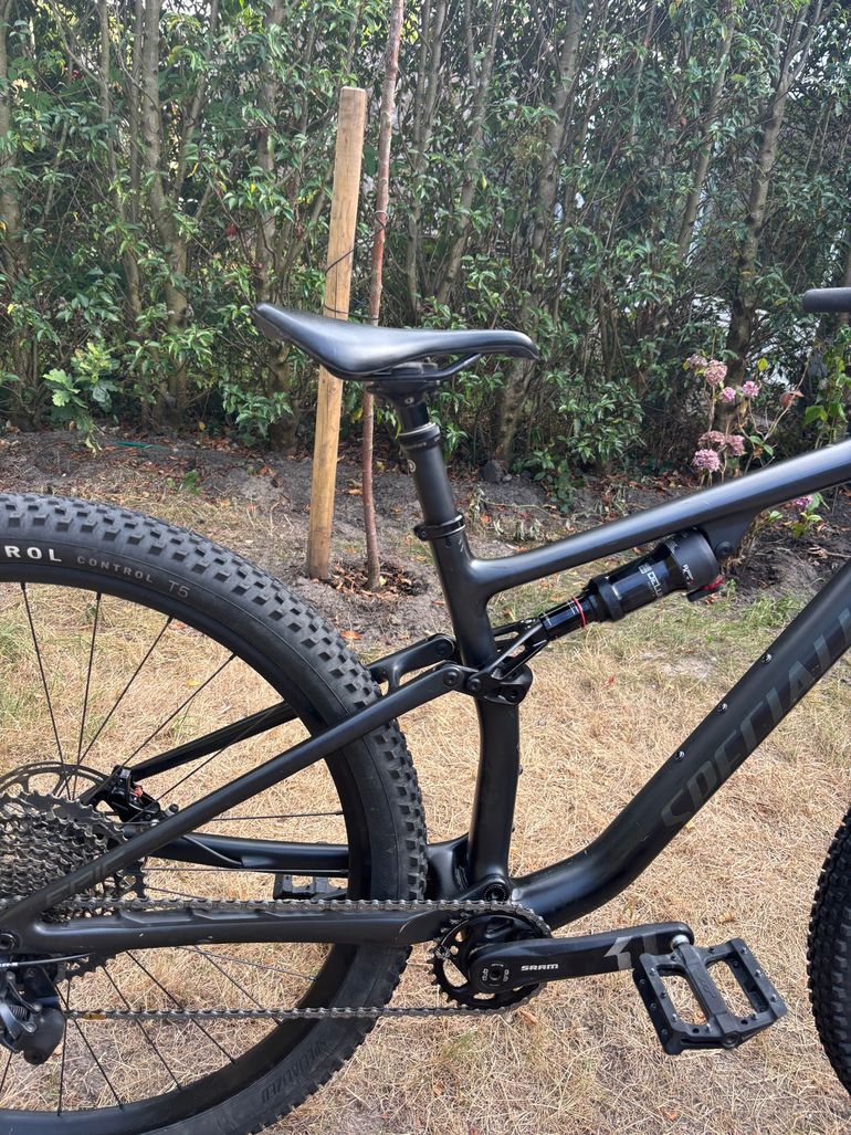 Použité Specialized Epic EVO Comp 2022 2022 Mountainbike — obrázek 3 z 16