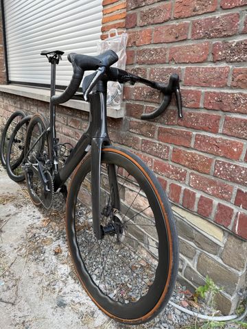 Used Scott Foil RC 10 2023 2023 Road & Gravel, Black — image 5 of 12