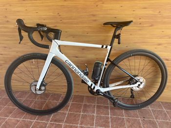 Used Cannondale SuperSix EVO Shimano Ultegra 2022 Road & Gravel, White — image 1 of 5