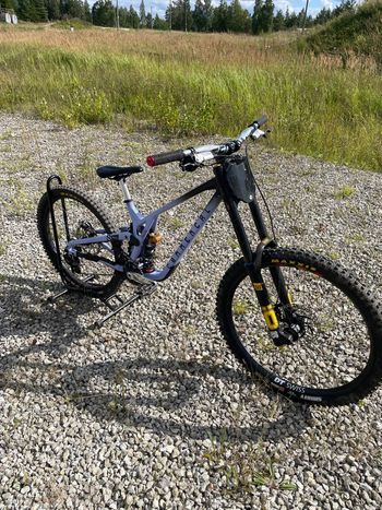 Used Commencal Custom SRAM GX DH 2024 MTB