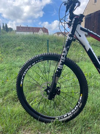 Used Cannondale Trigger Shimano Deore XT 2015 Mountainbike, Black — image 8 of 12