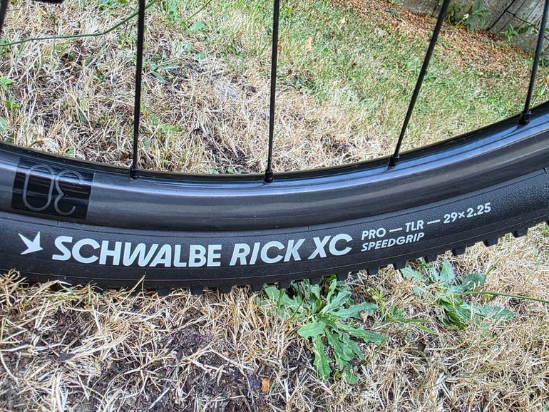 Použité Stoll Custom Sram Eagle Transmission XX SL 2024 Mountainbike — obrázek 10 z 19