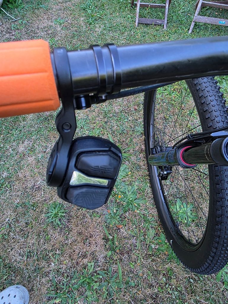 Použité Stoll Custom Sram Eagle Transmission XX SL 2024 Mountainbike — obrázek 16 z 19